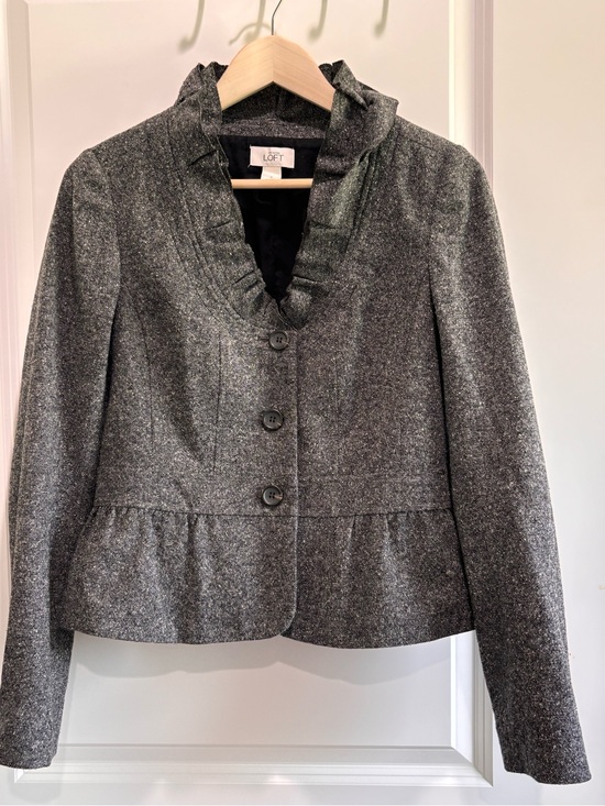 LOFT Jackets & Blazers - LOFT Charcoal Ruffle-Collar Peplum Blazer